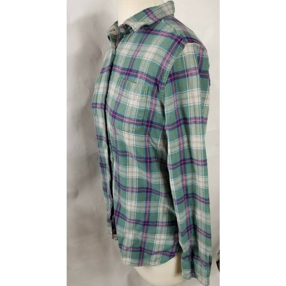 Woolrich Button down Flannel Size Large Plaid - Picture 6 of 7